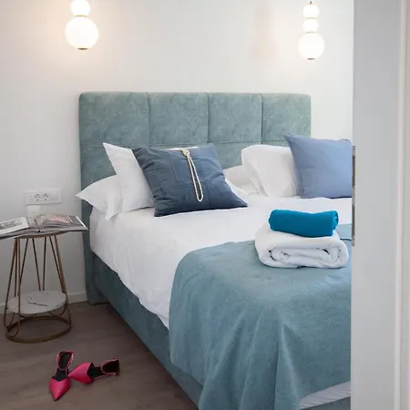 فيلة Judita Dubrovnik *